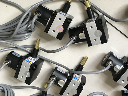 ���Kʽλ�ƾ��a�����x��ηN��̖�ϑ�(y��ng)ԓע���Ď��c(di��n)��  